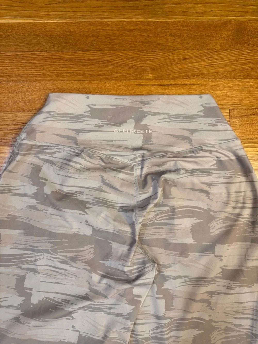 Alphalete Surface Pocket Leggings in Desert Canvas Camo Jogger - Size Est. M/L